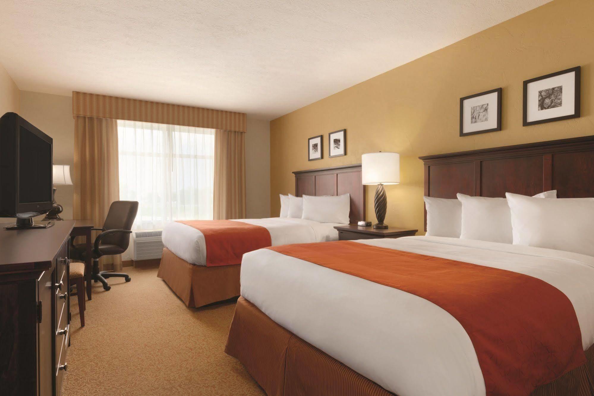 Red Roof Inn & Suites Midland Eksteriør billede